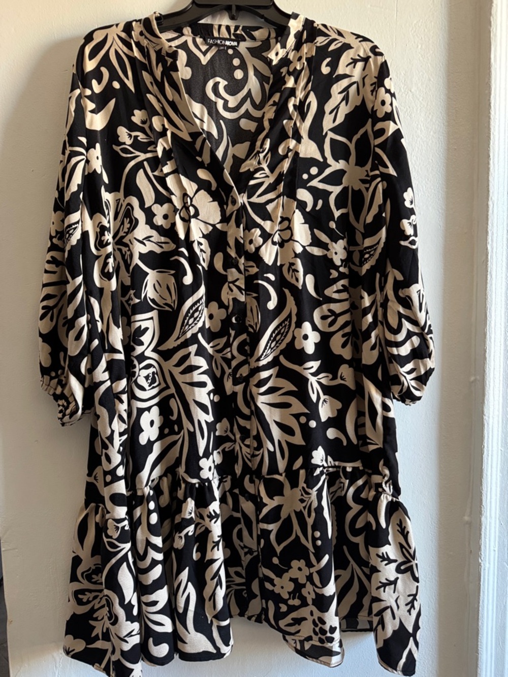 Fashion Nova Black & Cream Floral Tiered Button-Front Mini Dress